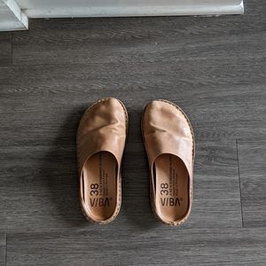 VIBAe leather slides
